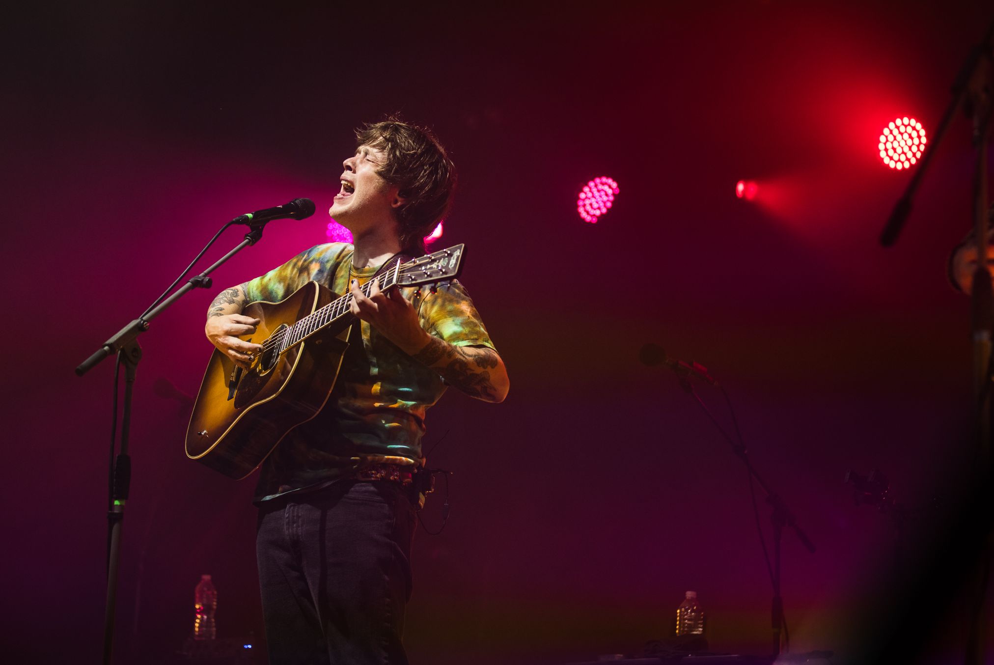 Holler Country Music