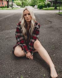 Holler Country Music