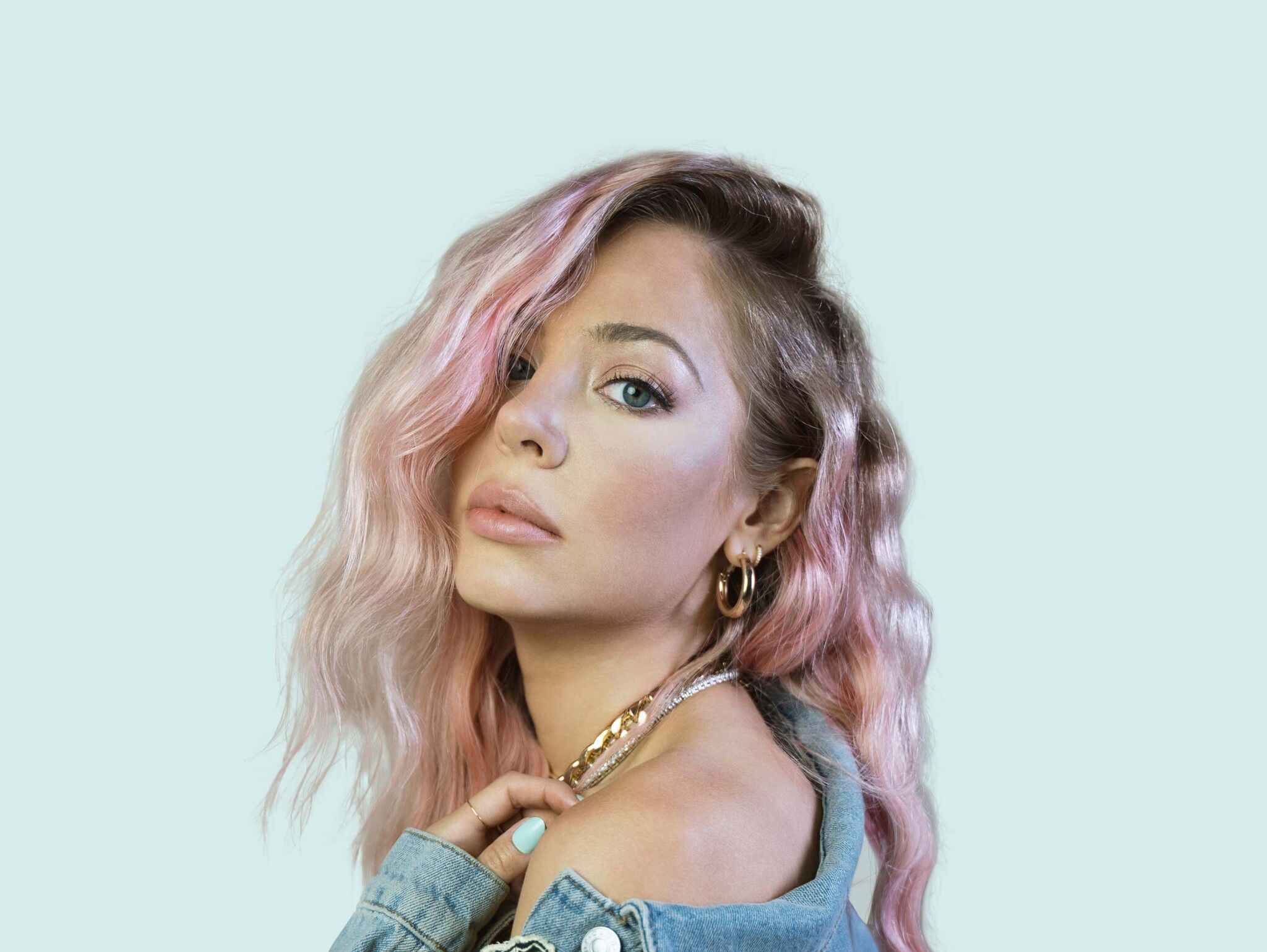 Holler Country Music