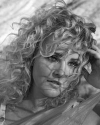 Holler Country Music