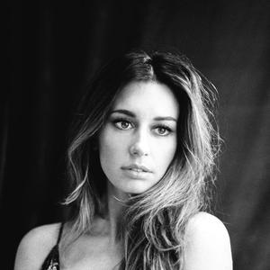 Holler Country Music