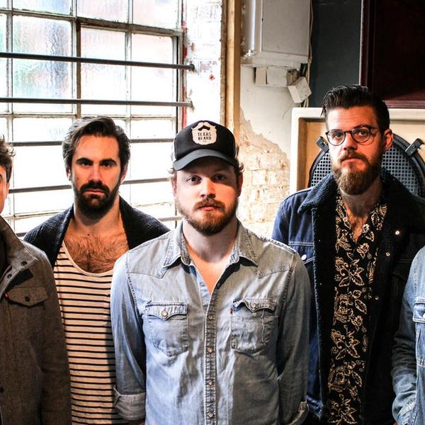 Holler Country Music