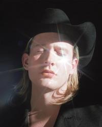 Holler Country Music