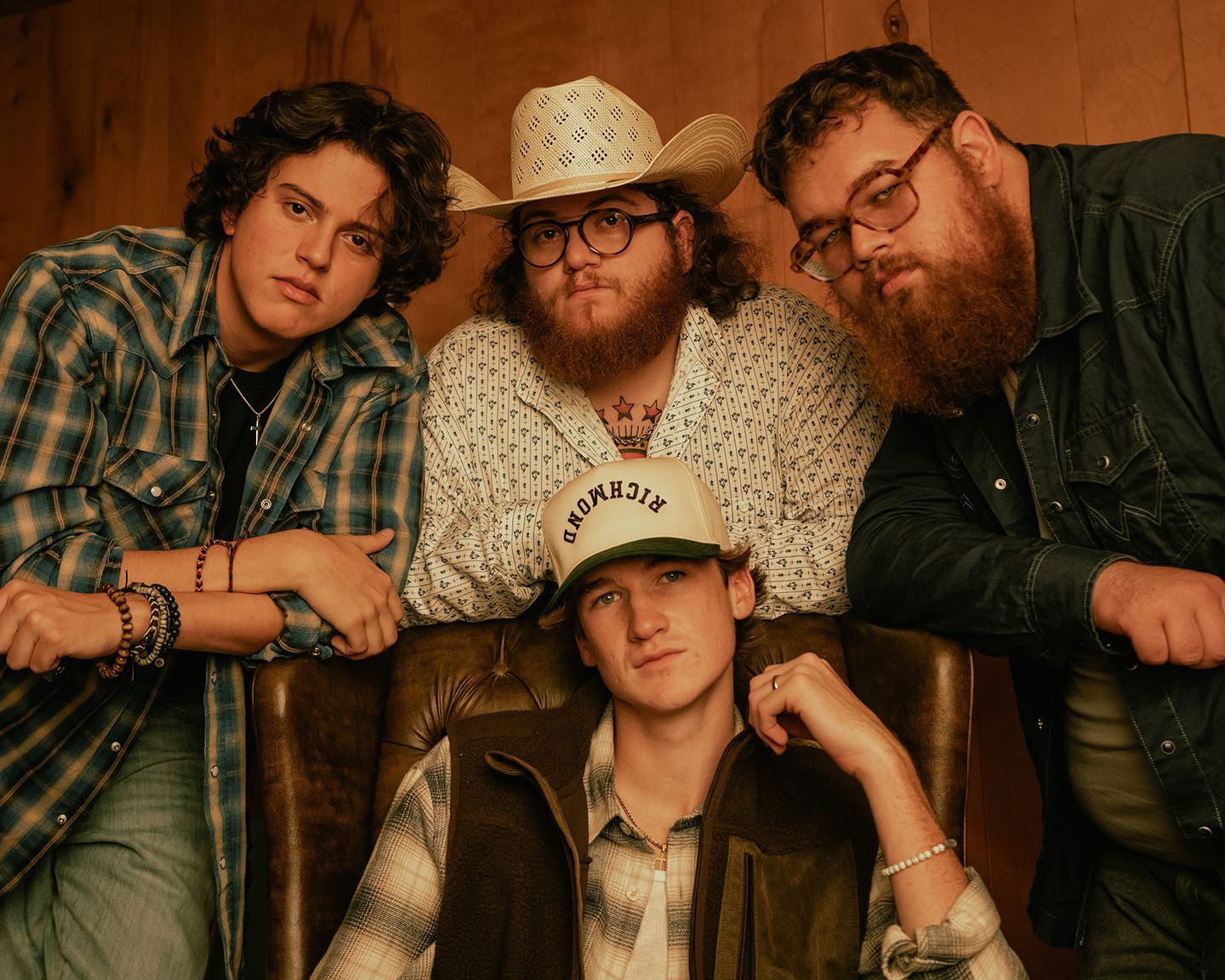 Holler Country Music