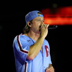 Morgan Wallen performing at Lincoln Financial Field