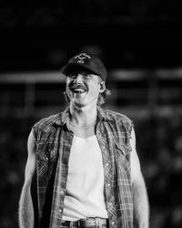 Morgan Wallen performing in 2026