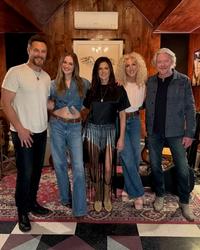 Holler Country Music