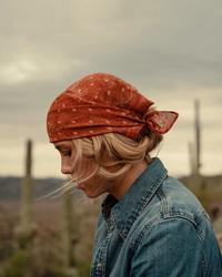 Single – Man Downstairs – Avery Anna