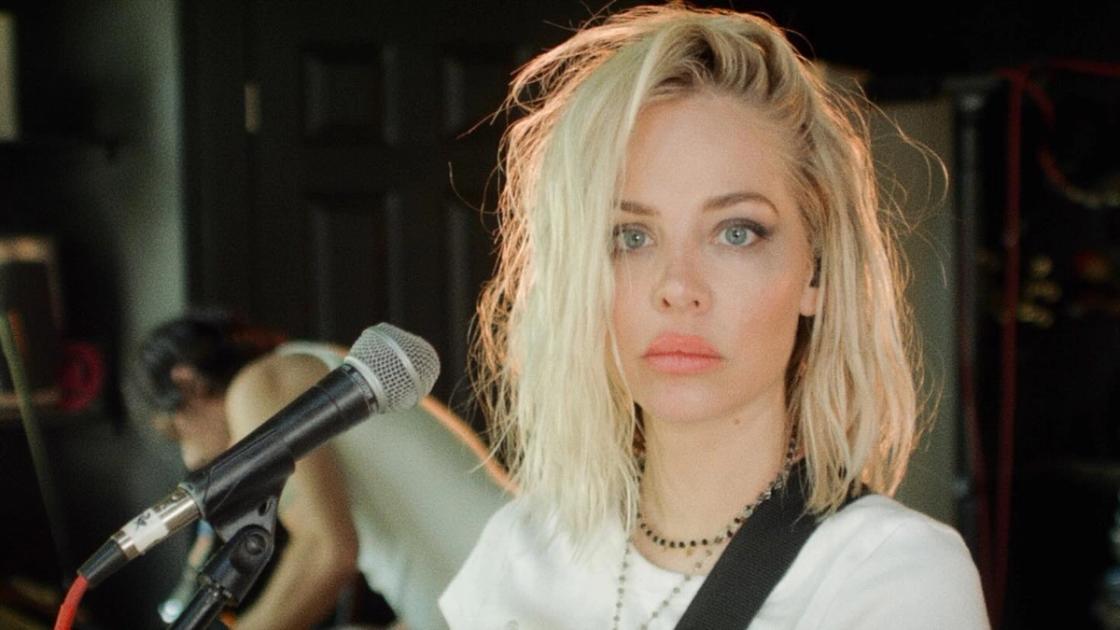 WATCH: MacKenzie Porter Appears in New Prime Video Series, ‘The ...