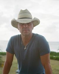 Kenny Chesney press photo