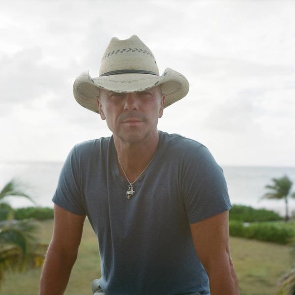 Kenny Chesney press photo