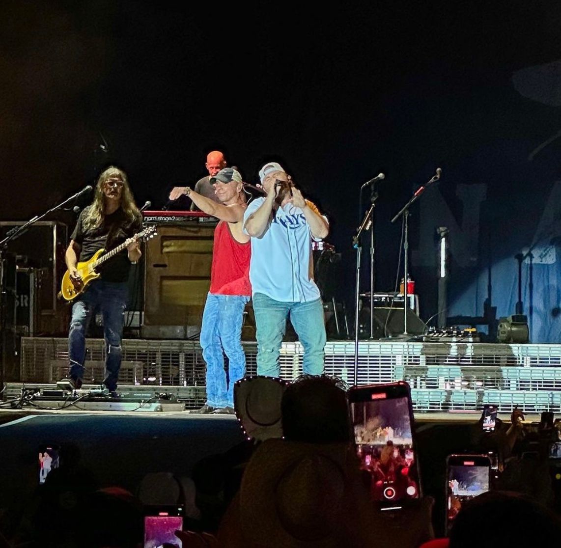 Kenny Chesney Brings Out Ernest for Live Performance of ‘When The Sun