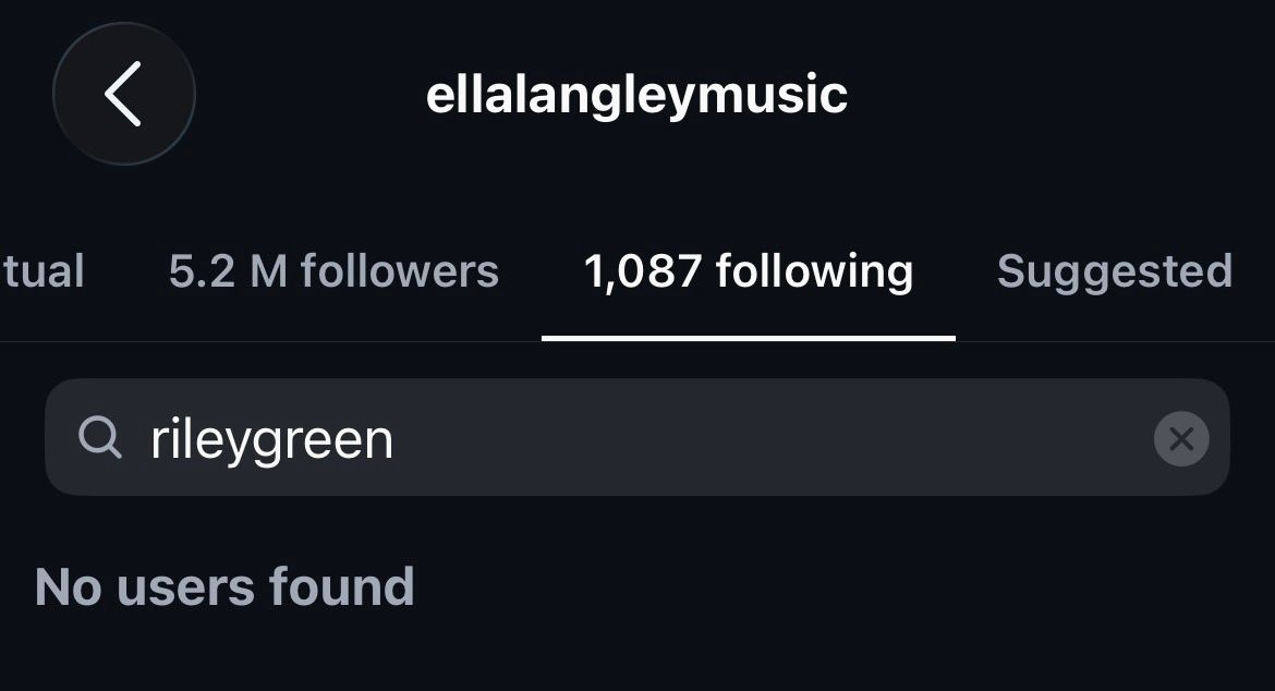 <p>Ella Langley x Riley Green Unfollowing</p>