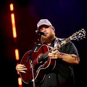 Artist - Luke Combs at Wembley Stadium 3
