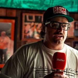 HARDY holding a Holler mic