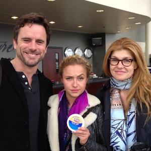 Artist - Charles Esten, Hayden Pannetiere & Connie Britton 1