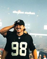 Artist - Morgan Wallen 99