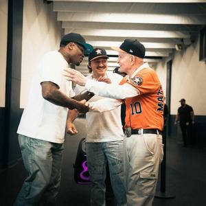 Artist - Morgan Wallen, Mattress Mack & Andre Johnson 1