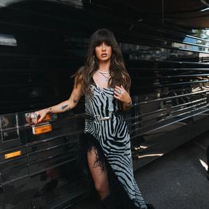 Ella Langley on tour