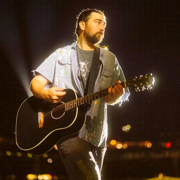 Noah Kahan performing in 2026