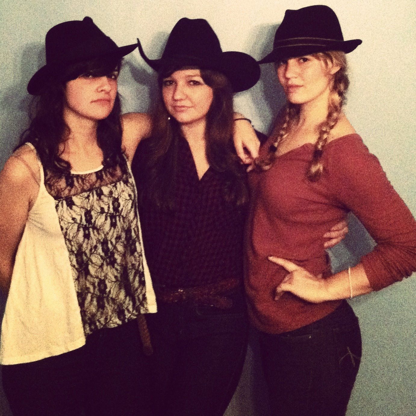 Holler Country Music