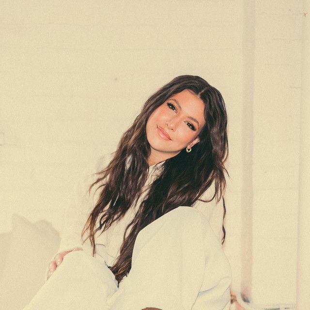 Holler Country Music