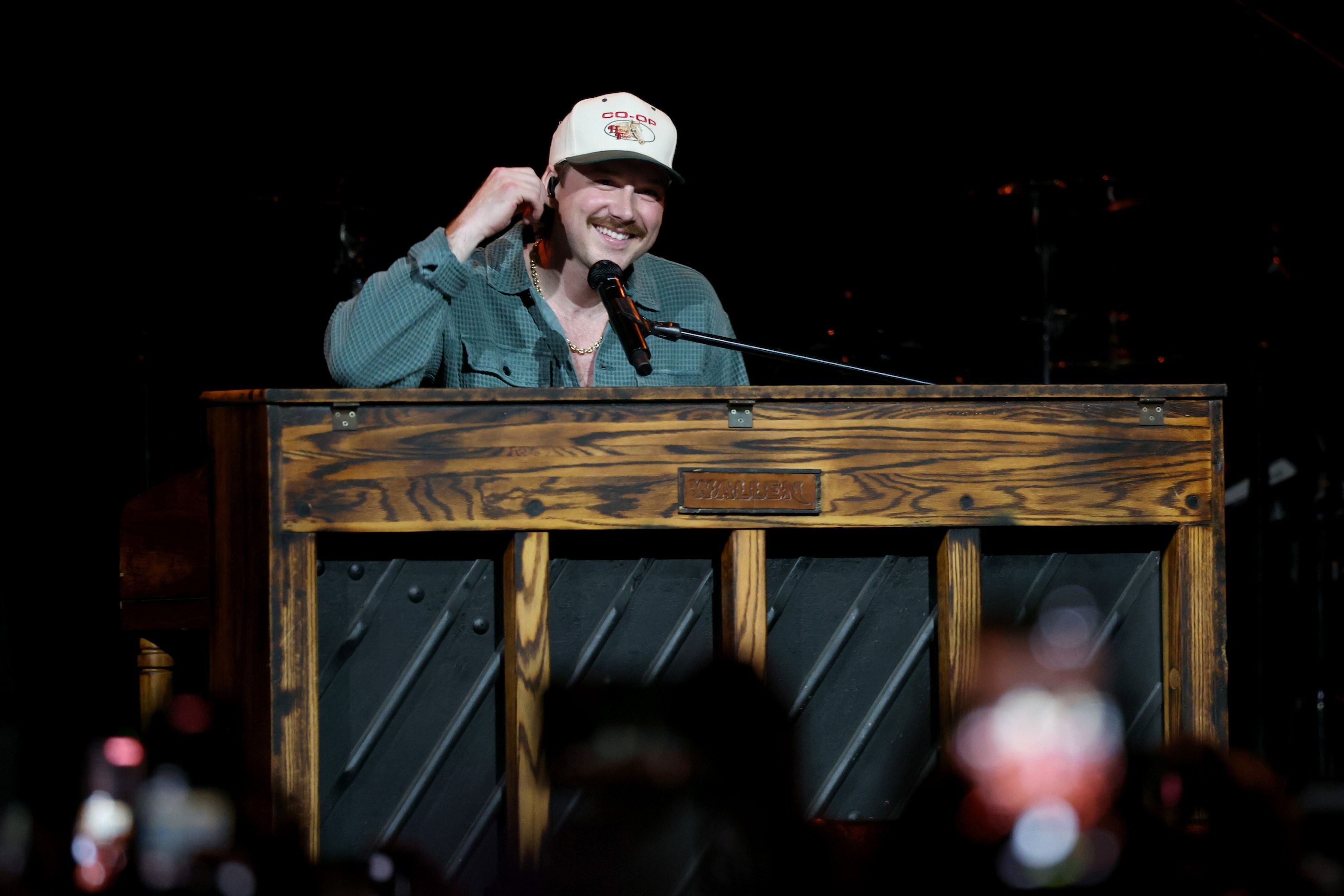 <p>Morgan Wallen performing at The Pinnacle in Nashville in 2026</p>