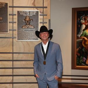 Kenny Chesney at CMHOF