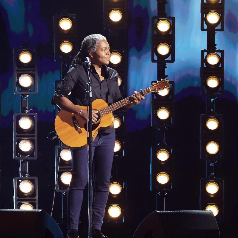 <p>Tracy Chapman performing at the 2024 Grammys</p>