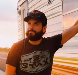 Holler Country Music