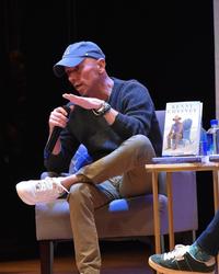 Kenny Chesney singing Boston 