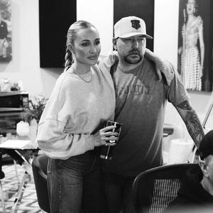 Artist - Jason Aldean & Brittany Aldean 1