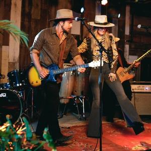 Artist - Lainey Wilson & Lukas Nelson