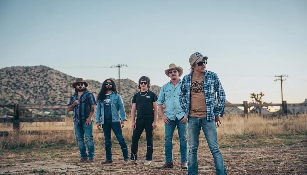 Holler Country Music