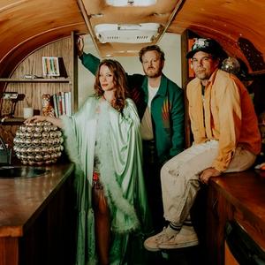 Holler Country Music