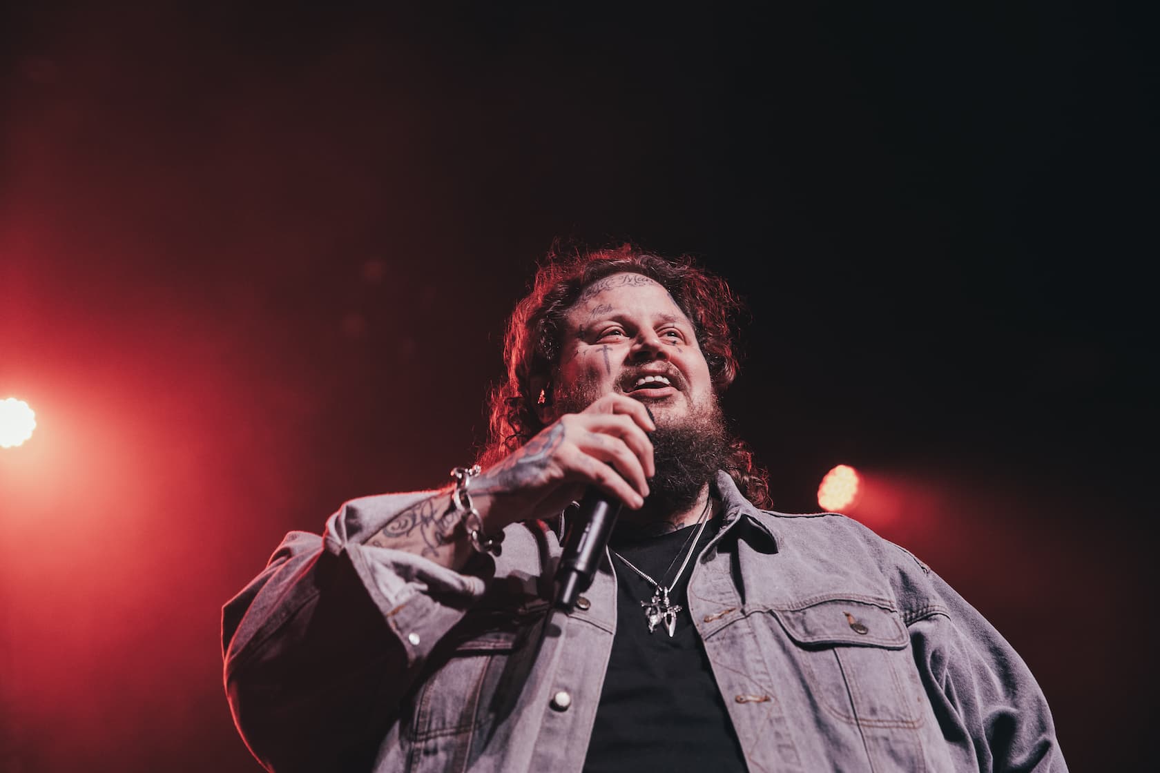 Jelly Roll Joins Wallen as Headlining Act for Gulf Coast Jam