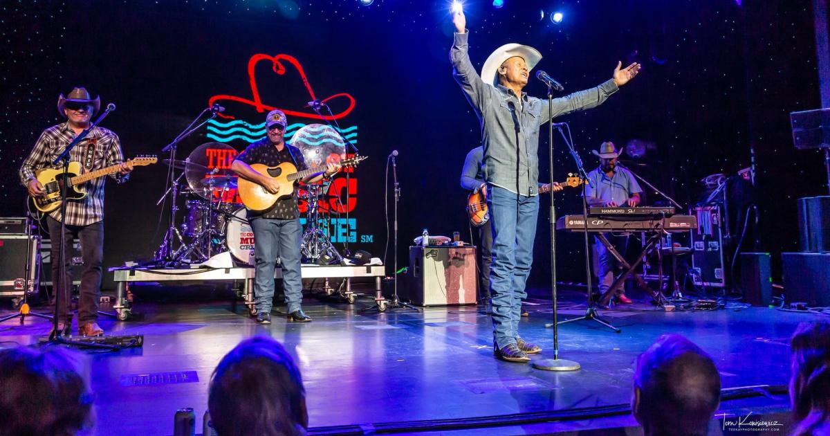 The Country Music Cruise 2025: Line-Up, Dates and Tickets | Holler