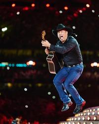 Artist - Garth Brooks 6