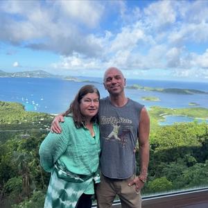 Kenny Chesney hugging Holly Gleason