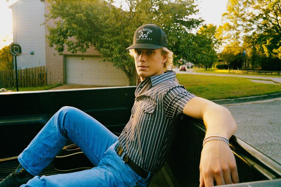 New and Upcoming Country Music Artists Round-Up | Holler