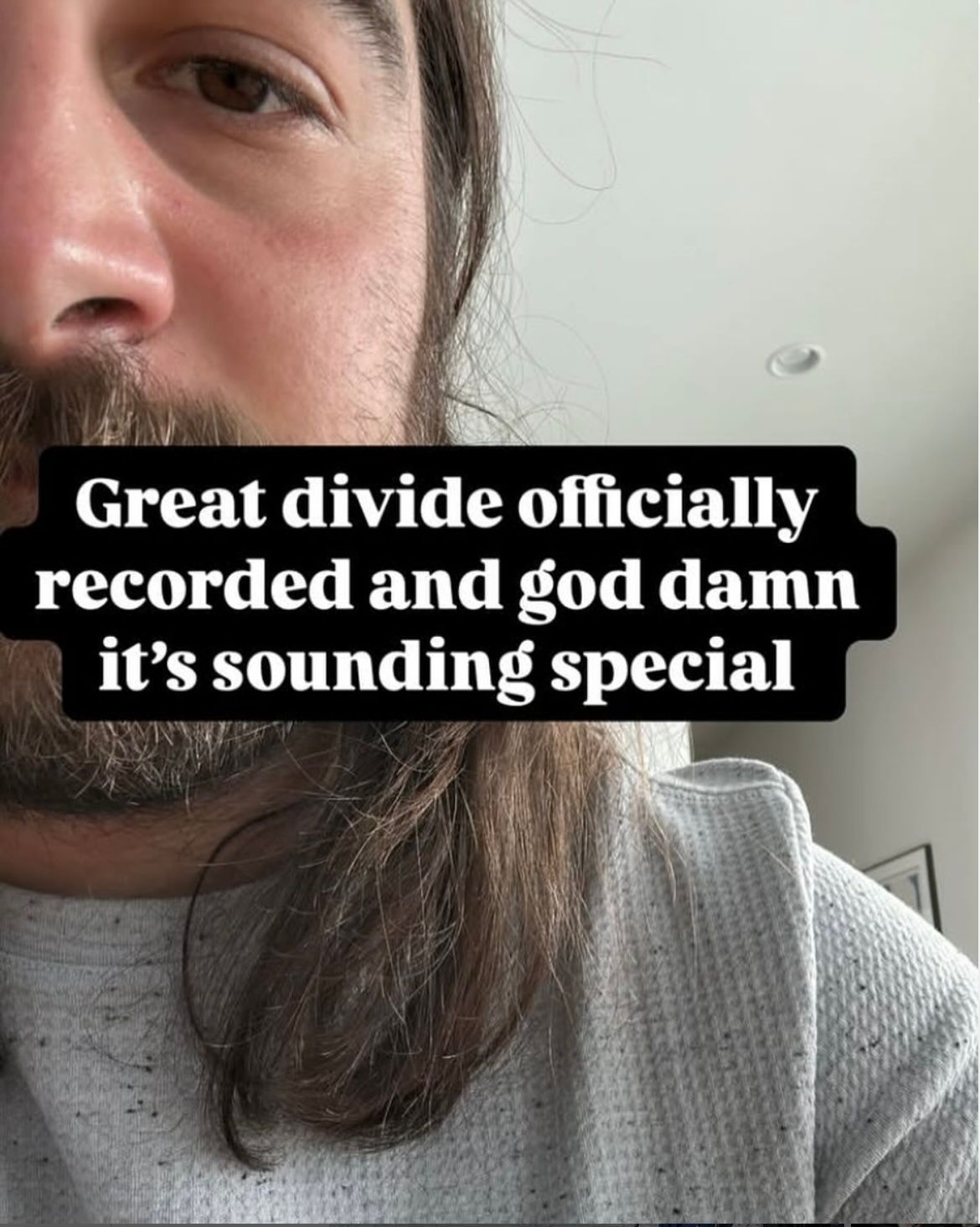 <p>Noah Kahan The Great Divide Screenshot</p>