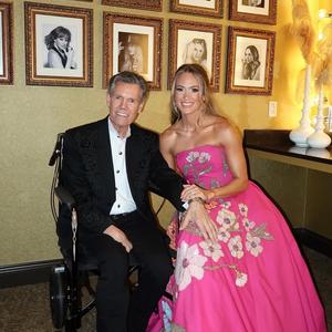 Artist - Carrie Underwood & Randy Travis 2