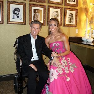 Artist - Carrie Underwood & Randy Travis 2