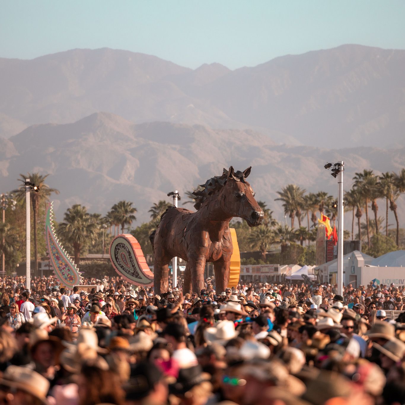 Holler Country Music