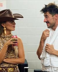 Artist - Mumford & Sons and Lainey Wilson 1