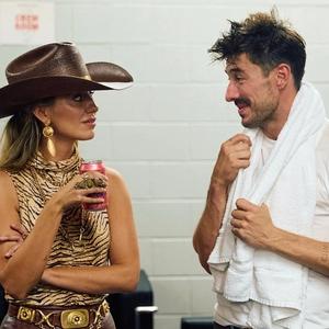 Artist - Mumford & Sons and Lainey Wilson 1