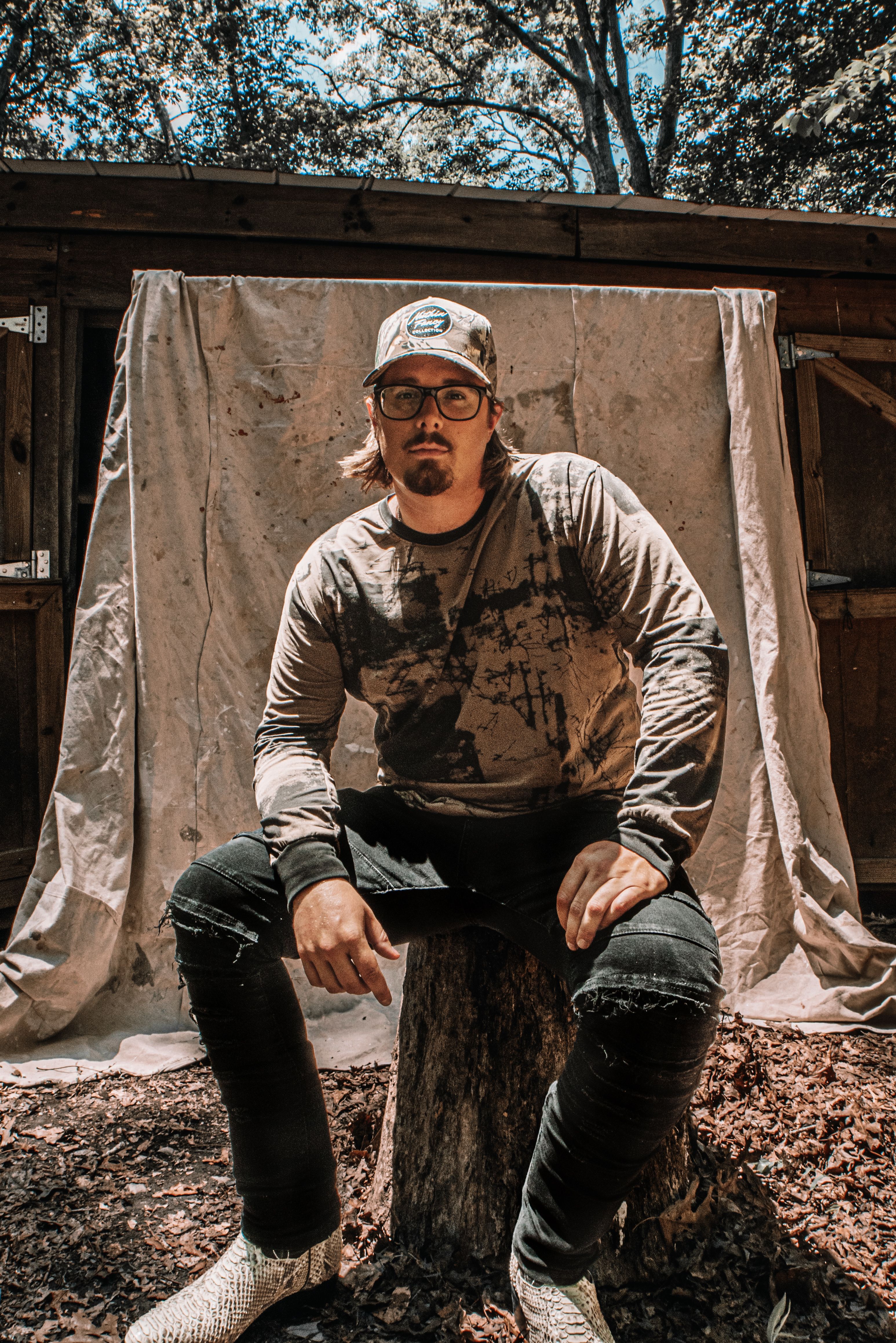 Holler Country Music