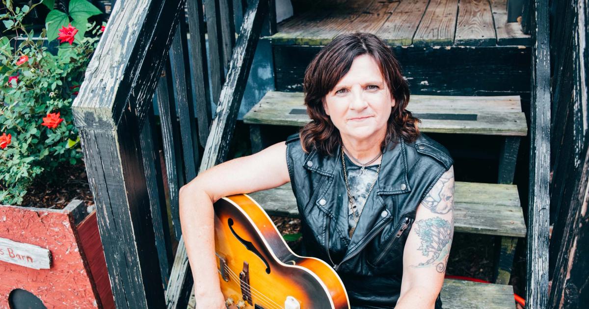 Amy Rey Young Amy Ray: Ten Year Town Interview | Holler