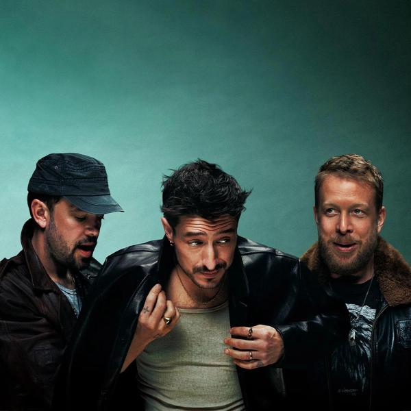 Mumford & Sons new press photo