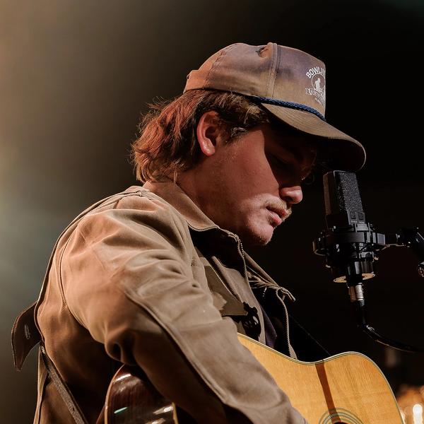 Holler Country Music